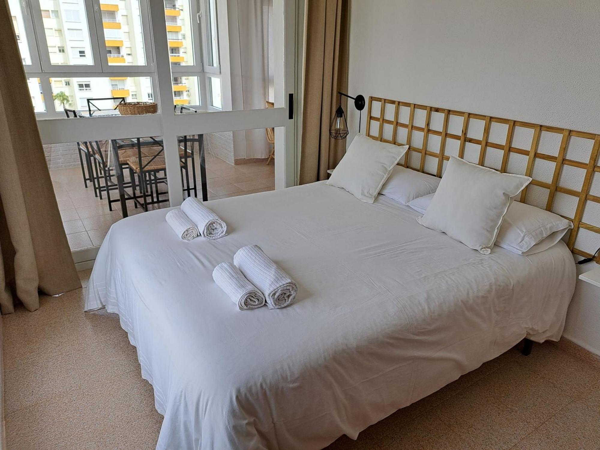 Atico Primera Linea De Playa Con Vistas Al Mar-Climatizado-Wifi-Parking 엘푸에르토데산타마리아 외부 사진